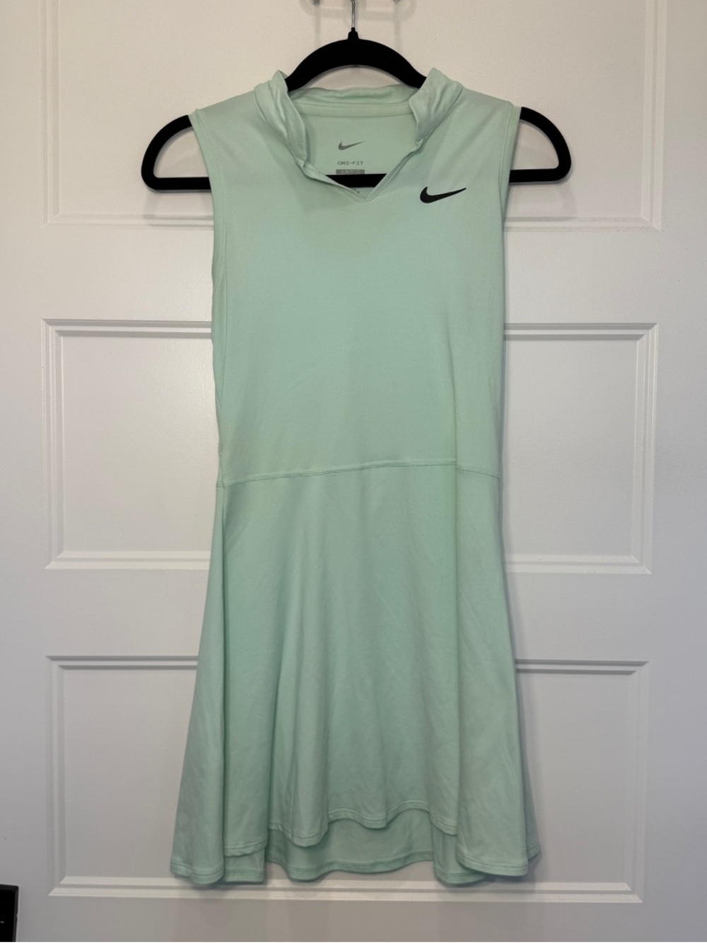 Nike Dri-FIT Athletic Dress Womens Small Mint Green Tennis Golf Sleeveless